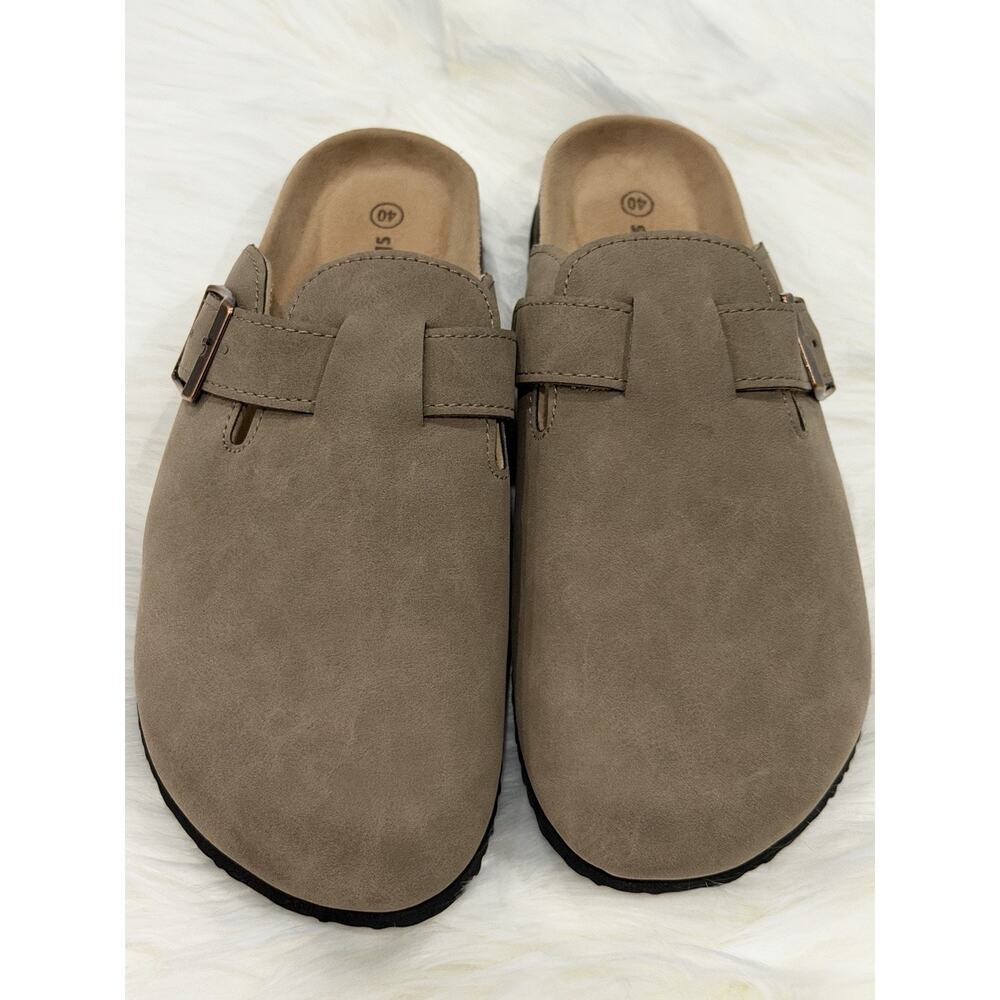 Unisex Camel Color Clogs Slipper Sandals Size 40 (US Women’s 8, Men’s 6) Mules